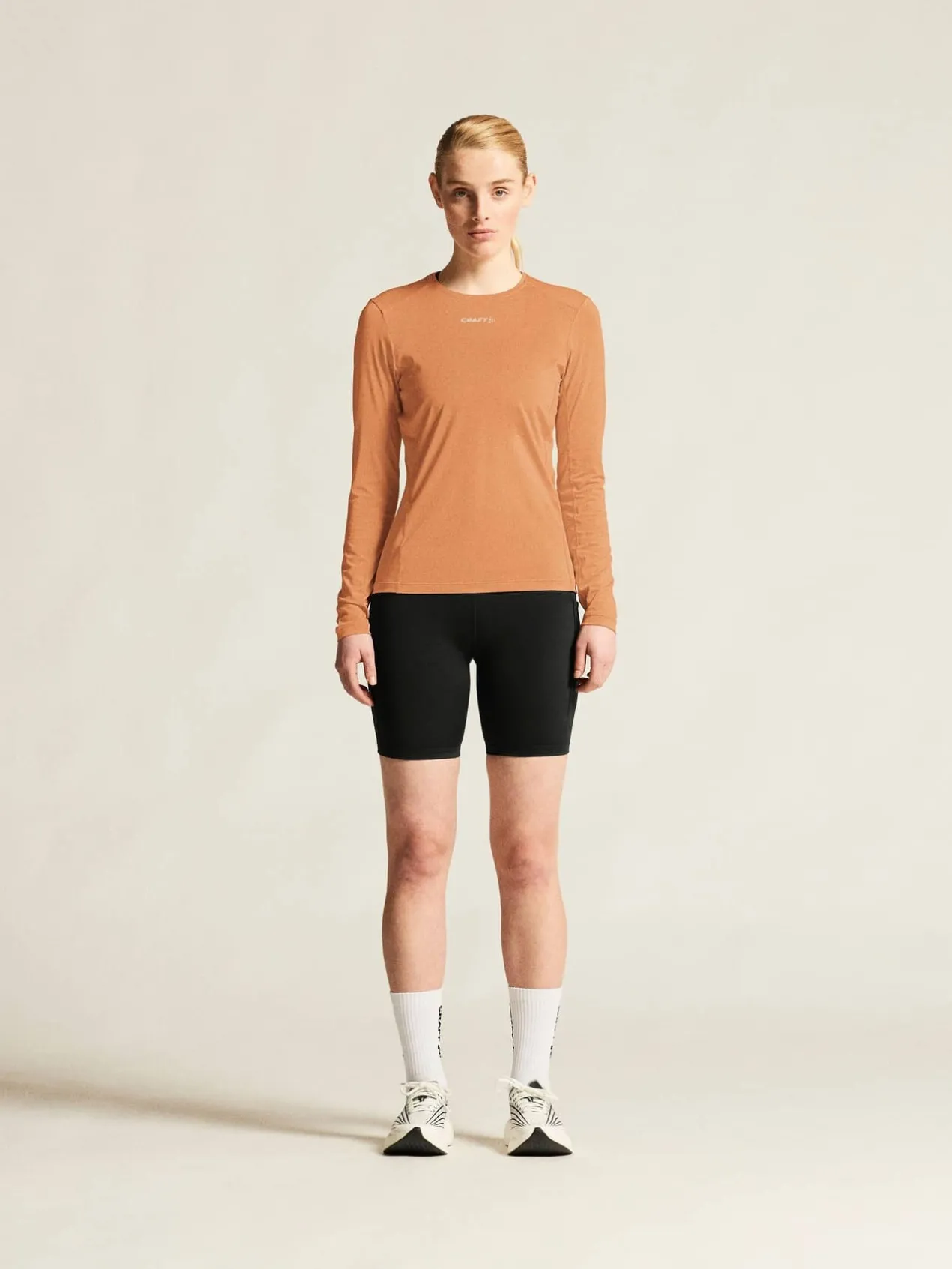 ADV Essence LS Tee 2 W*Craft Sportswear