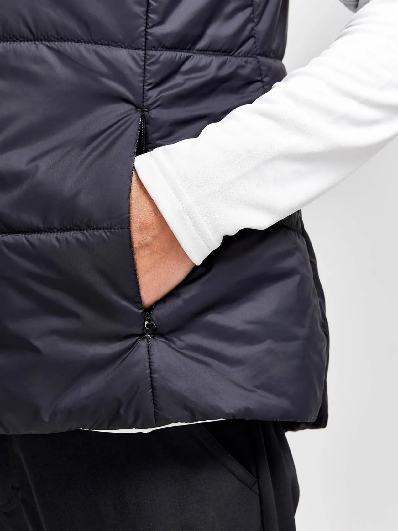 CORE Light Padded Vest W*Craft Sportswear Discount